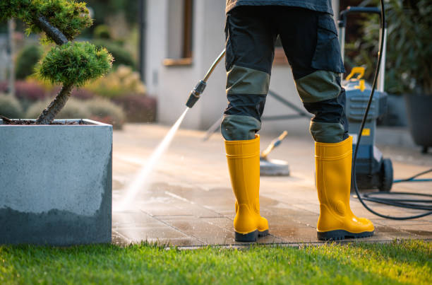 Why Choose Our Certified Pressure Washing Experts for Your Project Needs in Paducah, TX?